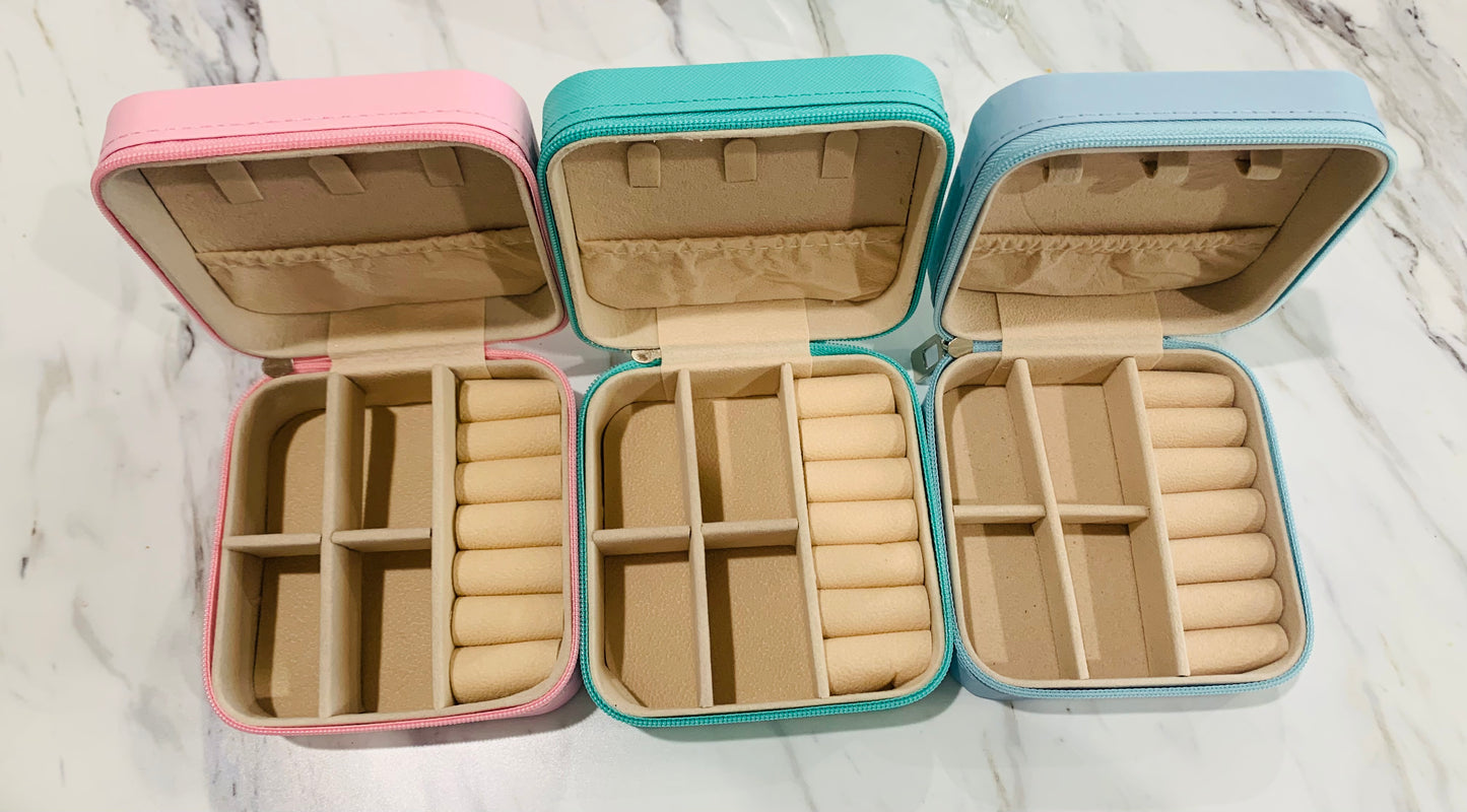 SMALL TRAVEL JEWELRY BOX