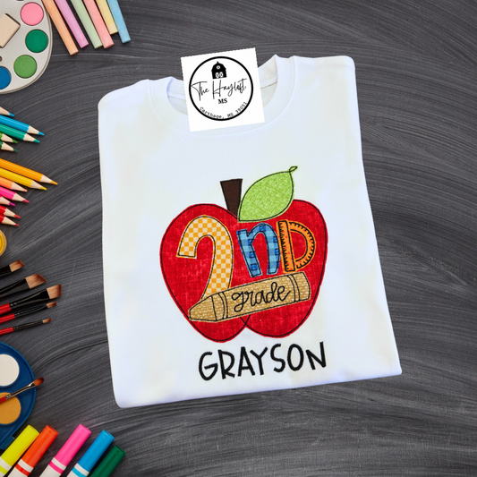 APPLE BACK TO SCHOOL TEE