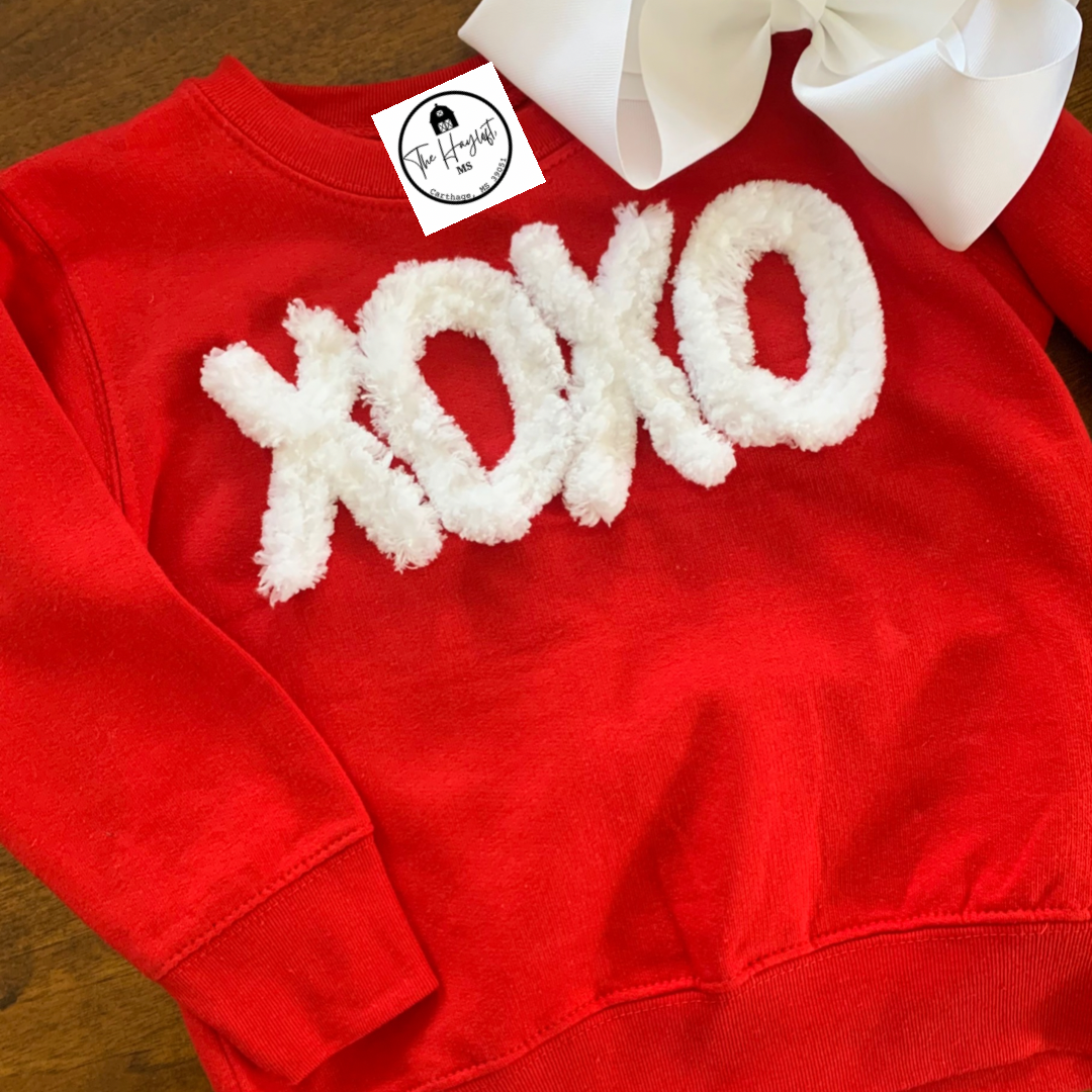 CHENILLE XOXO RED SWEATSHIRT