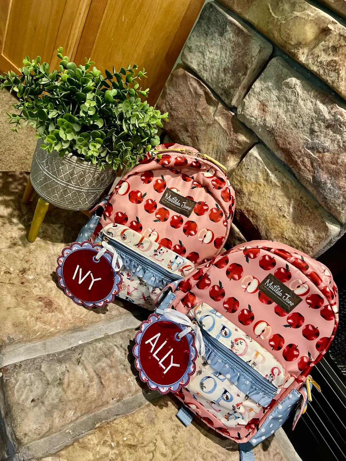RED HOLOGRAPHIC VINTAGE FLORAL BAG TAG