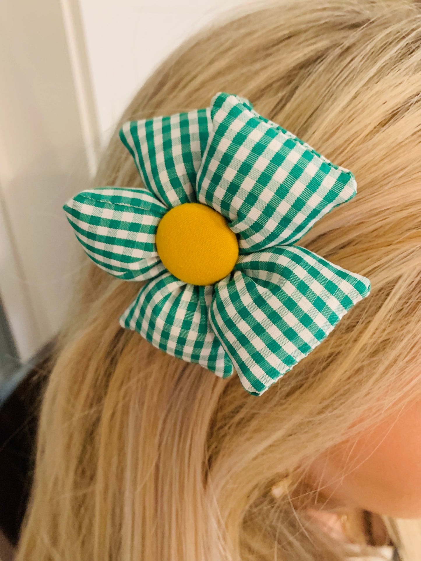 FLOWER POWER HAIR CLIP