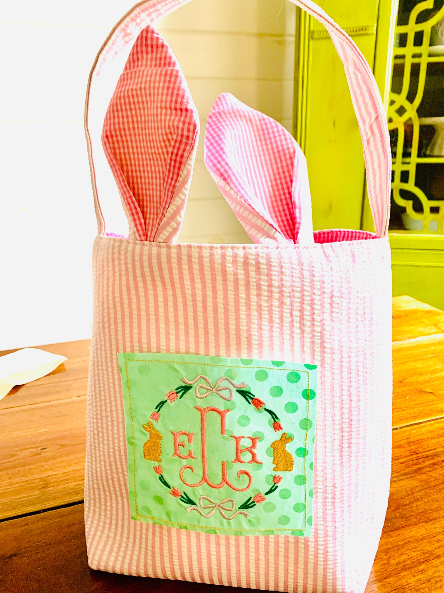 PINK SEERSUCKER EASTER BASKET WITH FRAME MONOGRAM