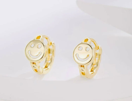 ALL GOLD SMILES HOOP EARRINGS