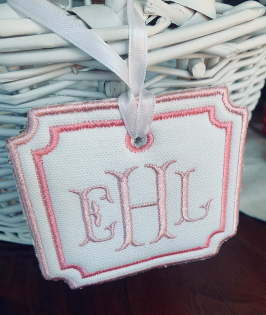 BAG TAG/EASTER BASKET TAG WHITE + PINK FRAMED